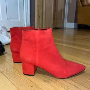 STEVE MADDEN BRAVE RED SUEDE BOOTIE